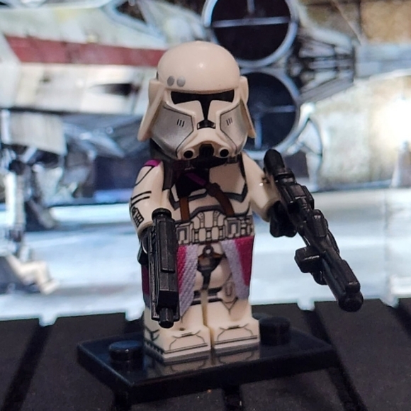 Lot of 8 Star Wars Figurines,Nova Stormtroopers, Lego Compatible with stand - Picture 6 of 9